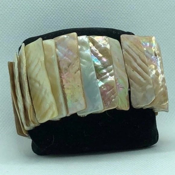 Abalone Mother of Pearl Wide Shell Stretch Bracelet - Picture 1 of 7